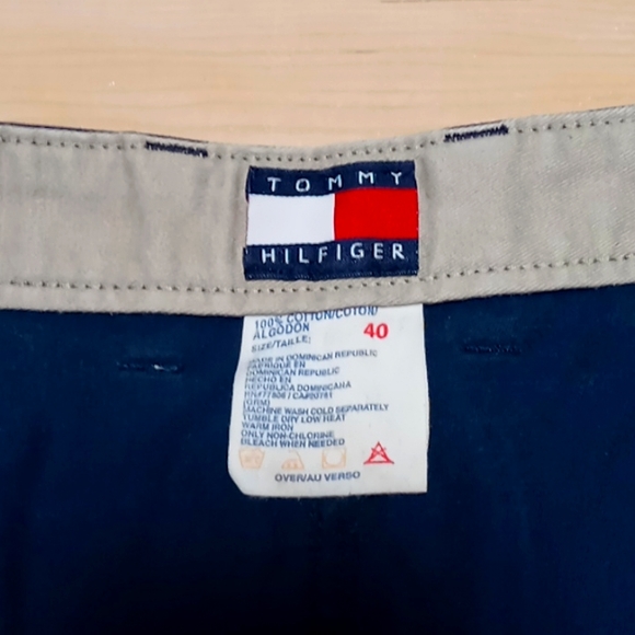 Vintage EUC Tommy Hilfiger Casual Shorts - Picture 3 of 5